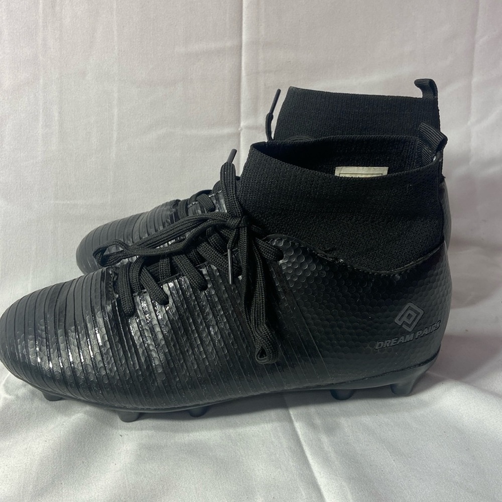 Dream Pairs‎ Football Cleats - Size 4, youth